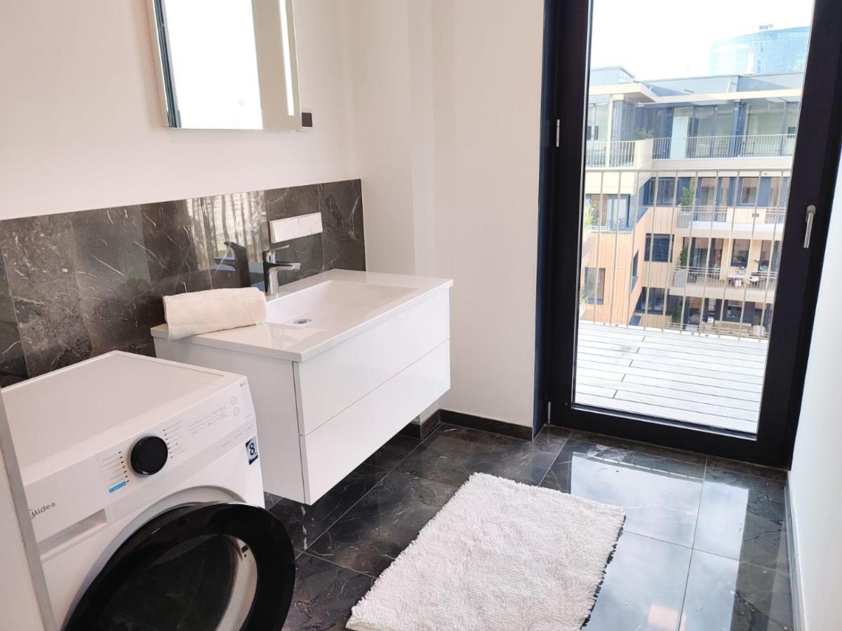 Panorama Apartment Vienna - Free Parking, Sauna & Fitness מראה חיצוני תמונה